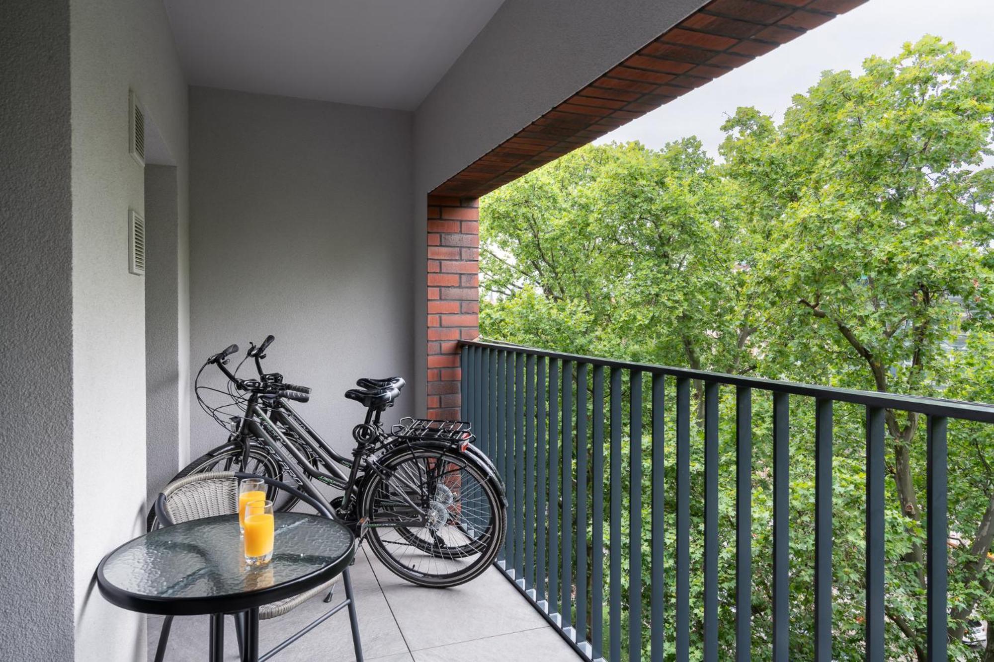 Apartwro 4Th-City Square Railway Station Balcony, Garage, Bicycles Wrocław Exteriör bild